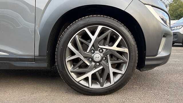 Hyundai KONA 1.6 GDi Hybrid Premium 5dr DCT Hybrid Hatchback Grey