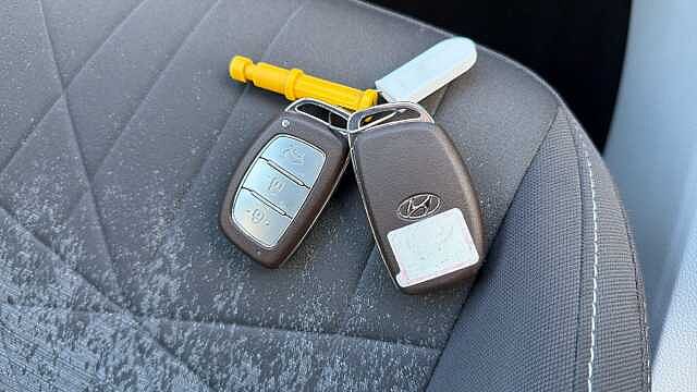Hyundai BAYON 1.0 TGDi 48V MHEV Ultimate 5dr DCT Petrol Hatchback Turquoise