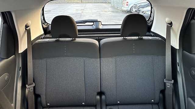 Hyundai INSTER 85kW 02 49kWh 5dr Auto Electric Hatchback Abyss Black - Pearl