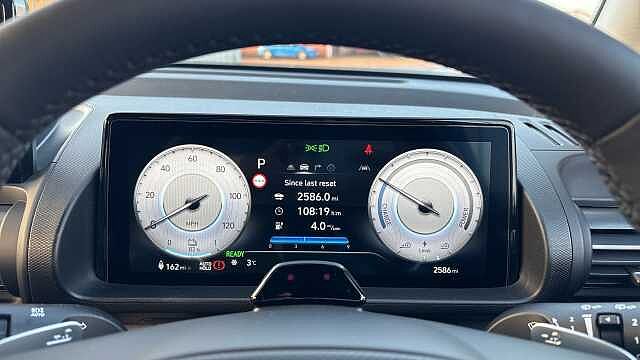 Hyundai INSTER 85kW 02 49kWh 5dr Auto Electric Hatchback Abyss Black - Pearl