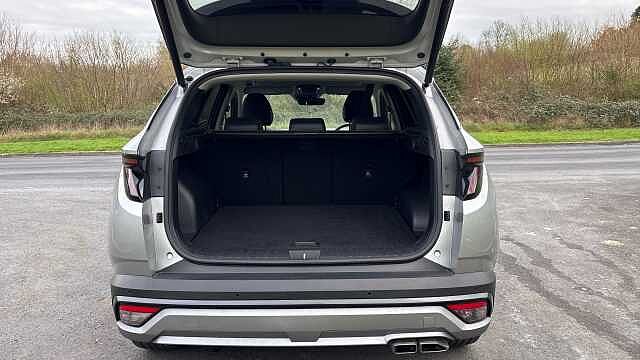 Hyundai TUCSON 1.6T Hybrid Premium 5dr Auto Hybrid Estate Silver