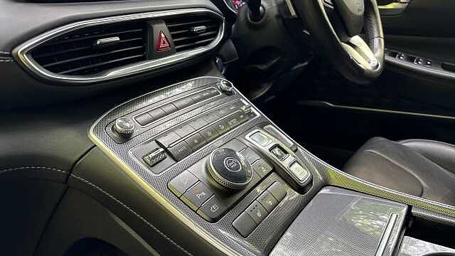 Hyundai SANTA FE 1.6 TGDi Hybrid Premium 5dr Auto Hybrid Estate Grey