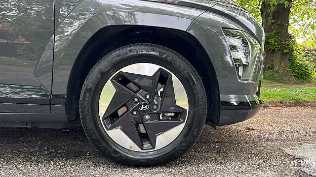 Hyundai KONA 160kW Advance 65kWh 5dr Auto Electric Hatchback Grey
