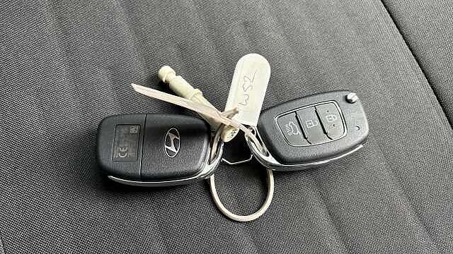 Hyundai I10 1.0 [63] Advance 5dr [Nav] Petrol Hatchback Lumen Grey - Pearl