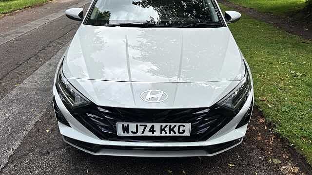 Hyundai I20 1.0T GDi Advance 5dr DCT Petrol Hatchback White