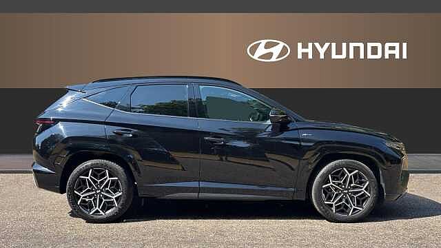 Hyundai TUCSON 1.6 TGDi 48V MHD N Line S 5dr 2WD DCT Petrol Estate Black