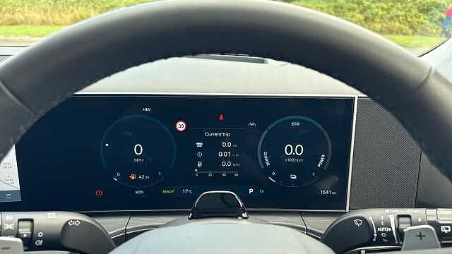 Hyundai SANTA FE 1.6 TGDi Plug-in Hybrid Ultimate 5dr 4WD Auto Estate Typhoon Silver - Metallic