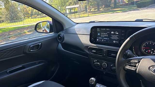 Hyundai I10 1.2 MPi SE Connect 5dr Petrol Hatchback Red