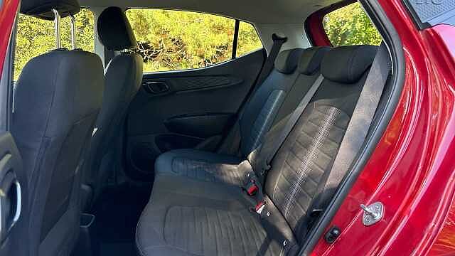 Hyundai I10 1.2 MPi SE Connect 5dr Petrol Hatchback Red