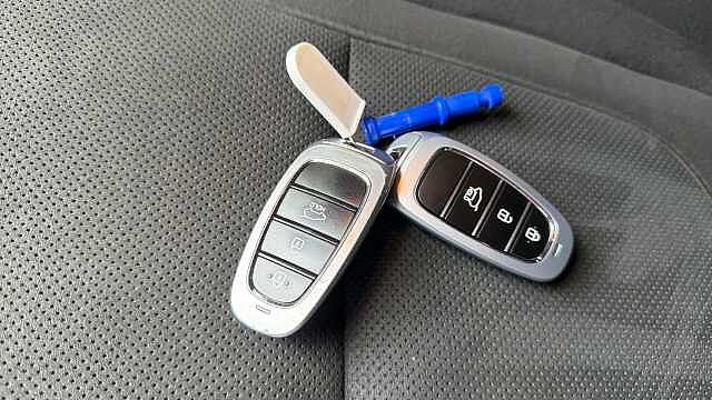 Hyundai TUCSON 1.6 TGDi Hybrid 230 N Line 5dr 2WD Auto Hybrid Estate Grey