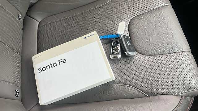 Hyundai SANTA FE 2.2 CRDi Premium SE 5dr 4WD Auto Diesel Estate Grey