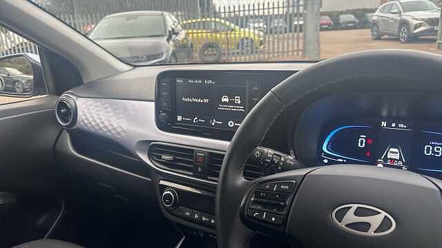 Hyundai i10 1.2 MPi Premium 5dr Auto Petrol Hatchback