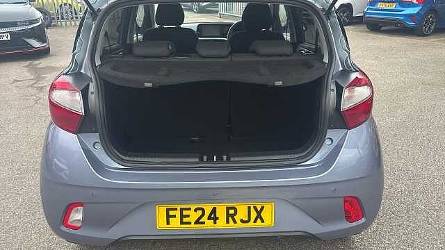 Hyundai i10 1.2 MPi Premium 5dr Auto Petrol Hatchback