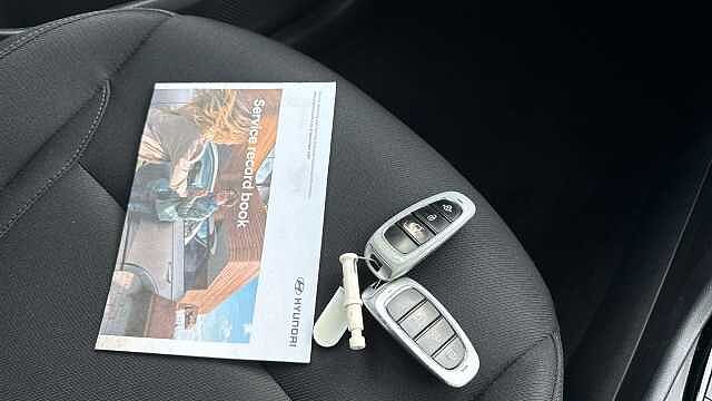Hyundai TUCSON 1.6 TGDi Premium 5dr 2WD Petrol Estate Red