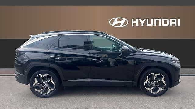 Hyundai TUCSON 1.6 TGDi Hybrid 230 Ultimate 5dr 2WD Auto Hybrid Estate Black