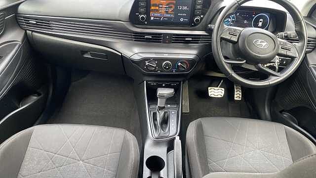 Hyundai BAYON 1.0 TGDi 48V MHEV SE Connect 5dr DCT Petrol Hatchback Red