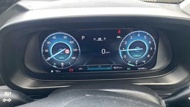 Hyundai BAYON 1.0 TGDi 48V MHEV SE Connect 5dr DCT Petrol Hatchback Red