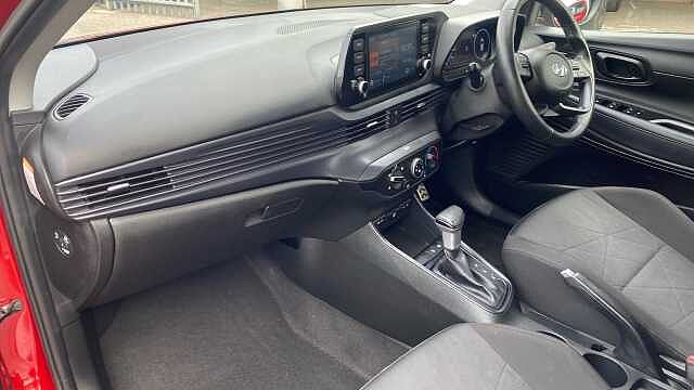Hyundai BAYON 1.0 TGDi 48V MHEV SE Connect 5dr DCT Petrol Hatchback Red
