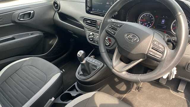 Hyundai i10 1.0 MPi SE Connect 5dr Petrol Hatchback
