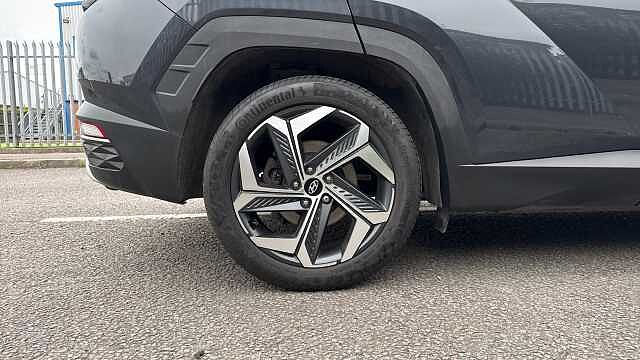 Hyundai TUCSON 1.6 TGDi 48V MHD 180 Ultimate 5dr 4WD DCT Petrol Estate Grey