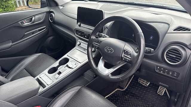 Hyundai KONA 150kW Premium SE 64kWh 5dr Auto Electric Hatchback