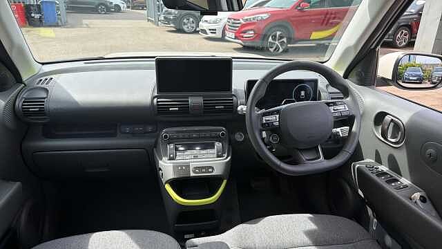 Hyundai INSTER 85kW Cross 49kWh 5dr Auto Electric Hatchback Natural Ivory - Solid