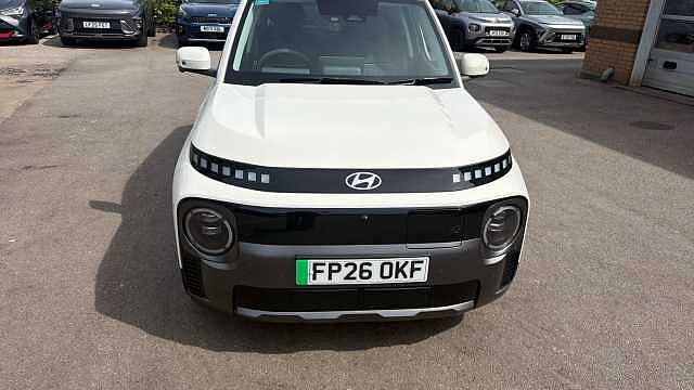 Hyundai INSTER 85kW Cross 49kWh 5dr Auto Electric Hatchback Natural Ivory - Solid