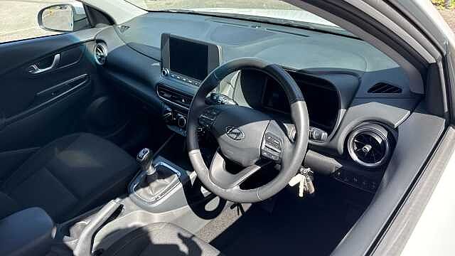 Hyundai KONA 1.0 TGDi 48V MHEV SE Connect 5dr Petrol Hatchback