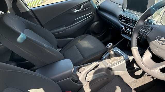 Hyundai KONA 1.0 TGDi 48V MHEV SE Connect 5dr Petrol Hatchback