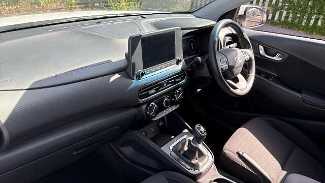 Hyundai KONA 1.0 TGDi 48V MHEV SE Connect 5dr Petrol Hatchback