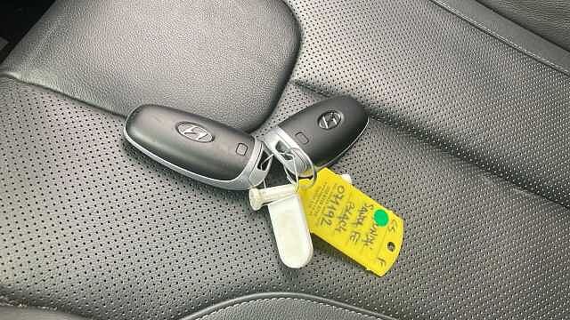 Hyundai SANTA FE 1.6 TGDi Plug-in Hybrid Premium 5dr 4WD Auto Estate