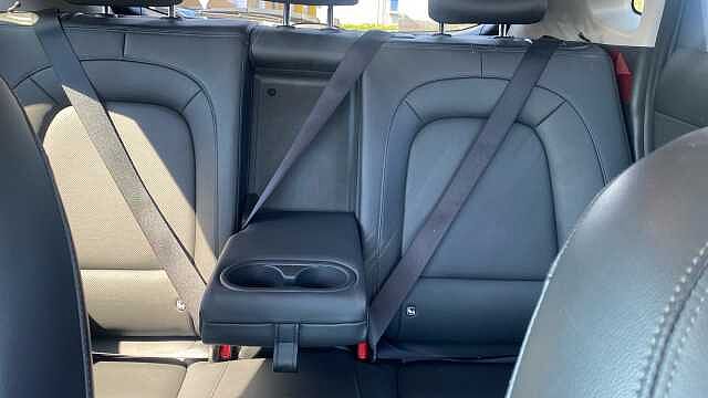 Hyundai KONA 1.6 GDi Hybrid Ultimate 5dr DCT Hybrid Hatchback White