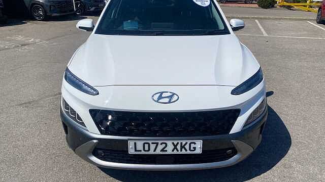 Hyundai KONA 1.6 GDi Hybrid Ultimate 5dr DCT Hybrid Hatchback White