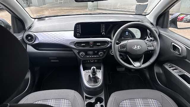 Hyundai i10 1.2 [79] Premium 5dr Auto [Nav] Petrol Hatchback