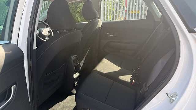 Hyundai KONA 160kW Advance 65kWh 5dr Auto Electric Hatchback White