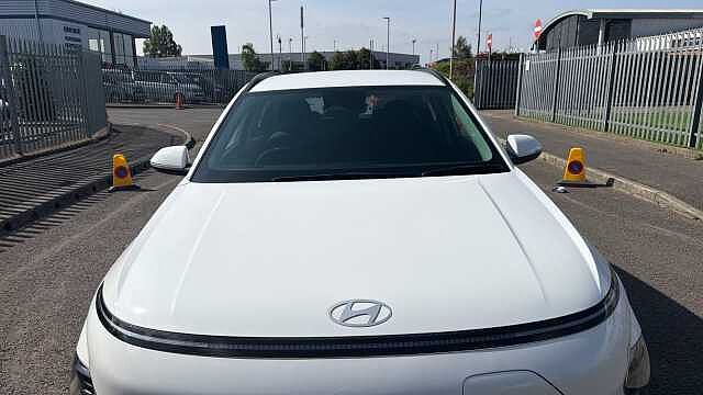 Hyundai KONA 160kW Advance 65kWh 5dr Auto Electric Hatchback White