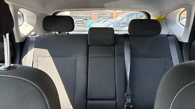 Hyundai KONA 1.6 Hybrid 138 Advance 5dr DCT Hybrid Hatchback Pearl - Abyss Black