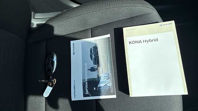 Hyundai KONA 1.6 Hybrid 138 Advance 5dr DCT Hybrid Hatchback Pearl - Abyss Black