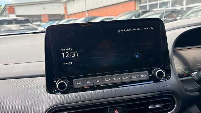 Hyundai KONA 1.6 GDi Hybrid Ultimate 5dr DCT Hybrid Hatchback White