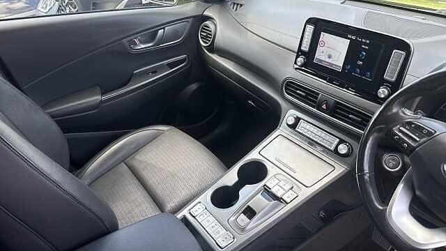 Hyundai KONA 150kW Premium SE 64kWh 5dr Auto Electric Hatchback