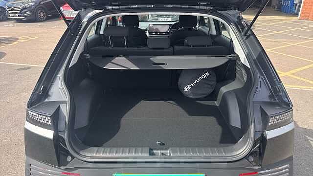 Hyundai IONIQ 5 125kW Advance 63 kWh 5dr Auto Electric Hatchback Pearl - Abyss Black