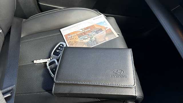 Hyundai SANTA FE 1.6 TGDi Plug-in Hybrid Premium 5dr 4WD Auto Estate