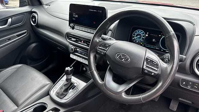 Hyundai KONA 1.6 GDi Hybrid Ultimate 5dr DCT Hybrid Hatchback Red