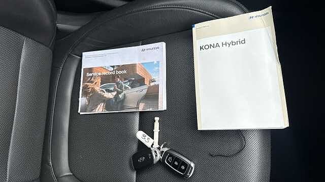 Hyundai KONA 1.6 GDi Hybrid Ultimate 5dr DCT Hybrid Hatchback Red