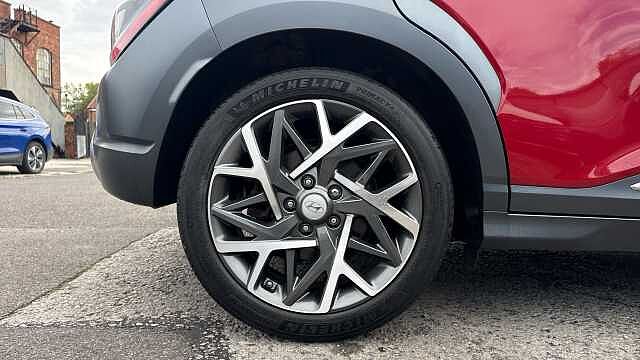 Hyundai KONA 1.6 GDi Hybrid Ultimate 5dr DCT Hybrid Hatchback Red