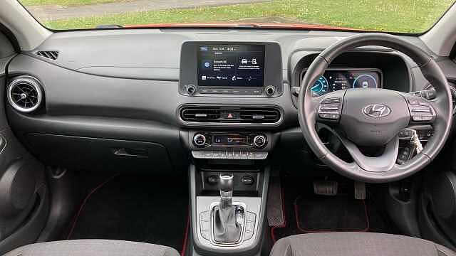 Hyundai KONA 1.6 GDi Hybrid SE Connect 5dr DCT Hybrid Hatchback Red