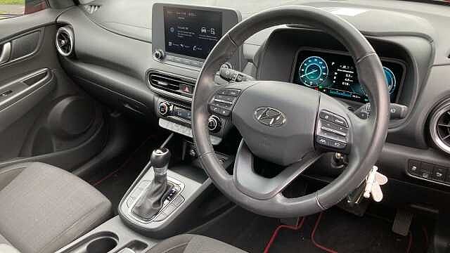 Hyundai KONA 1.6 GDi Hybrid SE Connect 5dr DCT Hybrid Hatchback Red