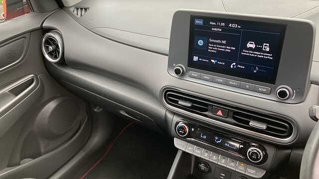 Hyundai KONA 1.6 GDi Hybrid SE Connect 5dr DCT Hybrid Hatchback Red