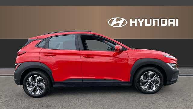 Hyundai KONA 1.6 GDi Hybrid SE Connect 5dr DCT Hybrid Hatchback Red