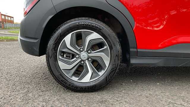 Hyundai KONA 1.6 GDi Hybrid SE Connect 5dr DCT Hybrid Hatchback Red